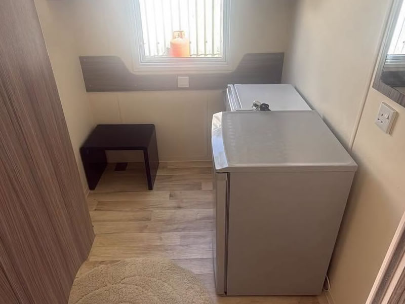 Additional room and storage inside the Criccieth static caravan