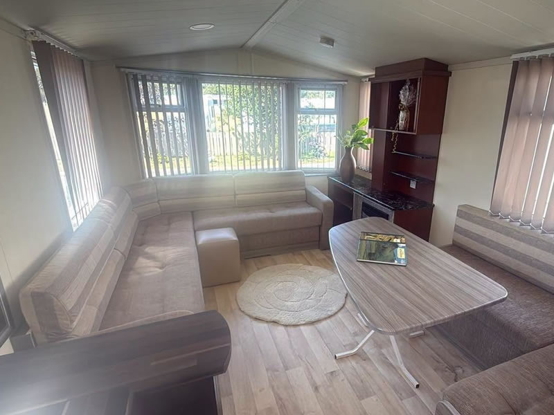 Static caravan for sale and rent near the beach in Criccieth North Wales