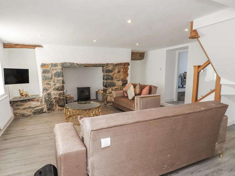 Family lounge at Ty’n Lon Farmhouse